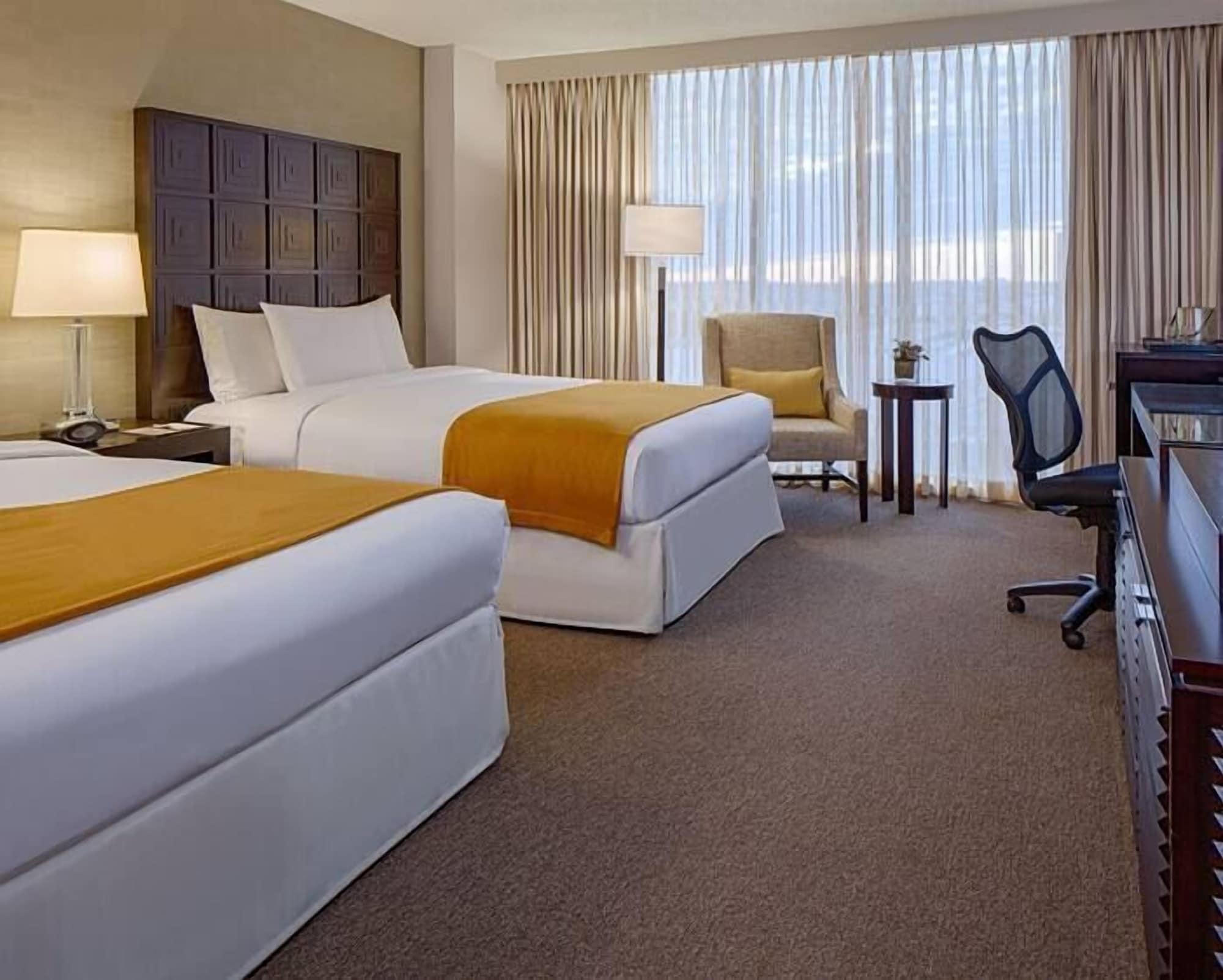 Doubletree By Hilton Hotel Houston Greenway Plaza Dış mekan fotoğraf