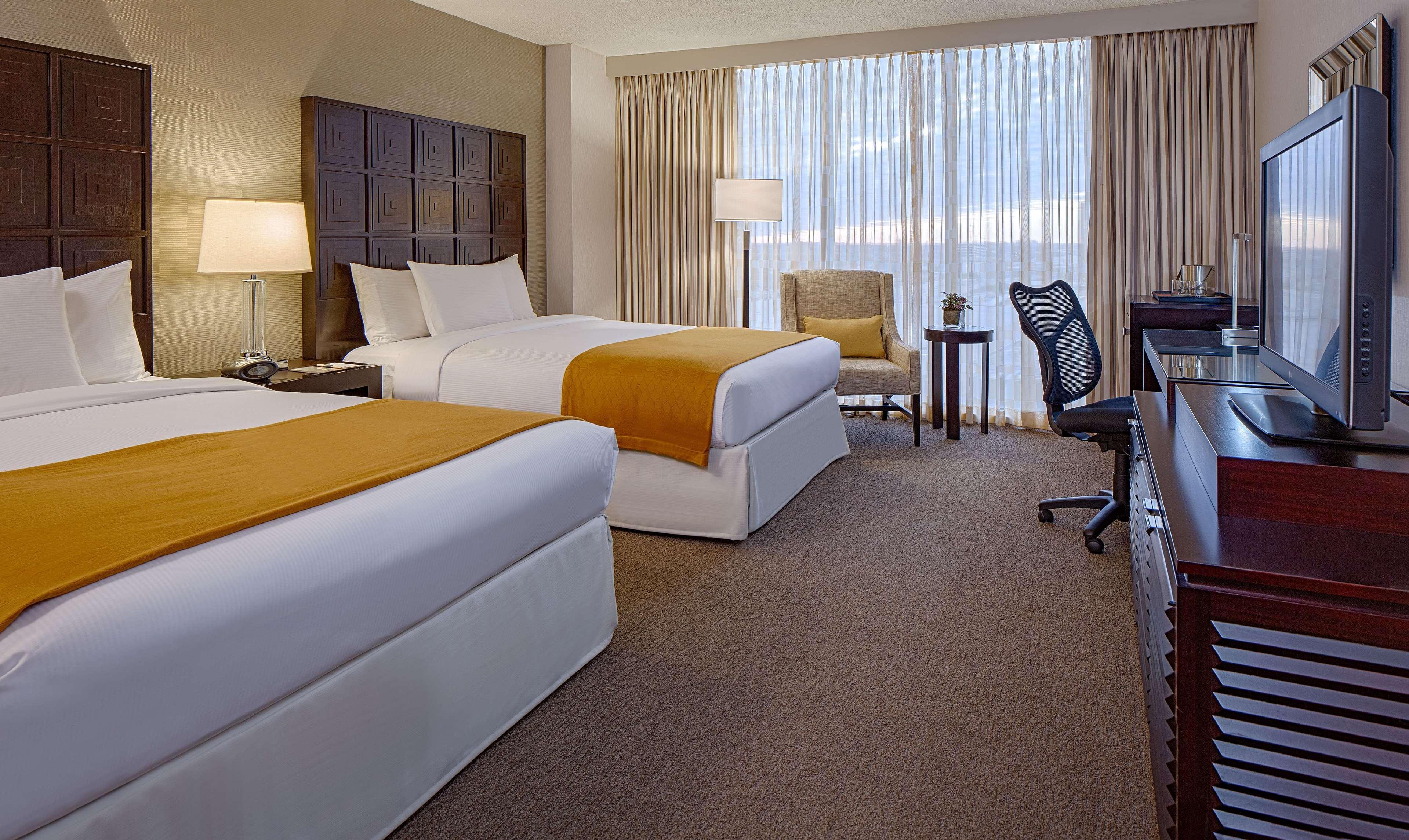 Doubletree By Hilton Hotel Houston Greenway Plaza Dış mekan fotoğraf