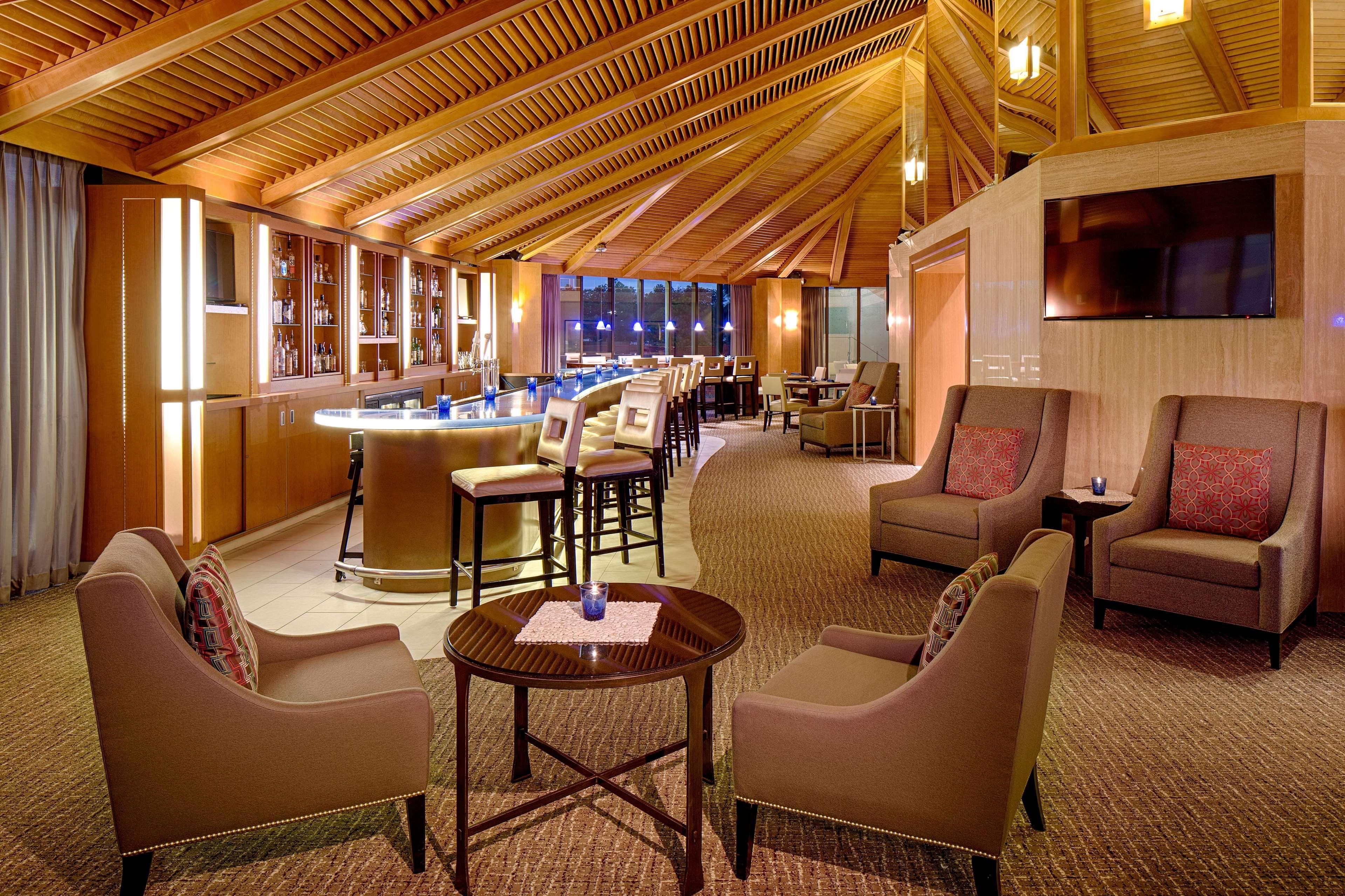 Doubletree By Hilton Hotel Houston Greenway Plaza Dış mekan fotoğraf