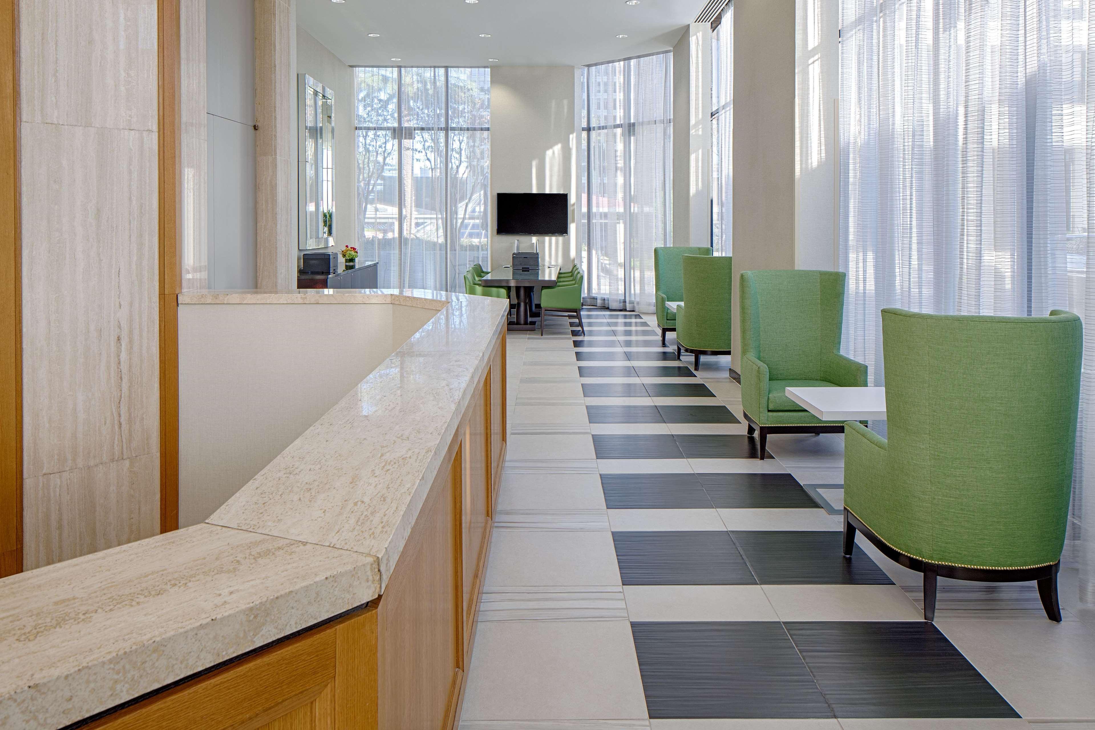 Doubletree By Hilton Hotel Houston Greenway Plaza Dış mekan fotoğraf