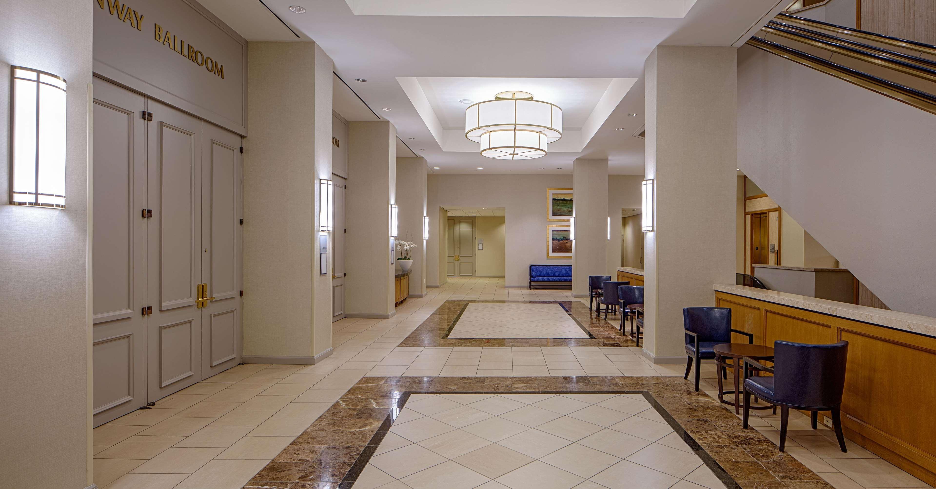 Doubletree By Hilton Hotel Houston Greenway Plaza Dış mekan fotoğraf