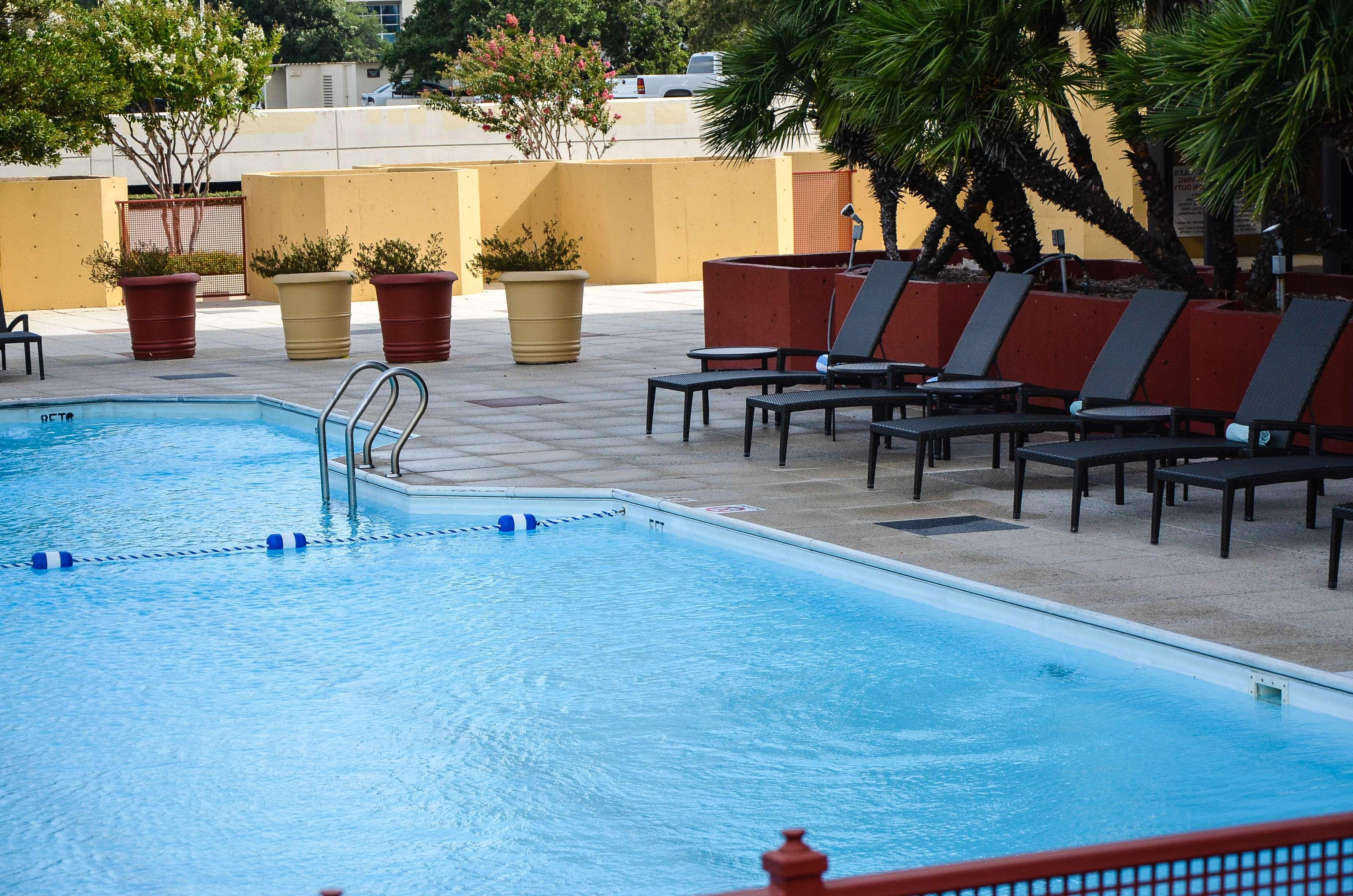 Doubletree By Hilton Hotel Houston Greenway Plaza Dış mekan fotoğraf