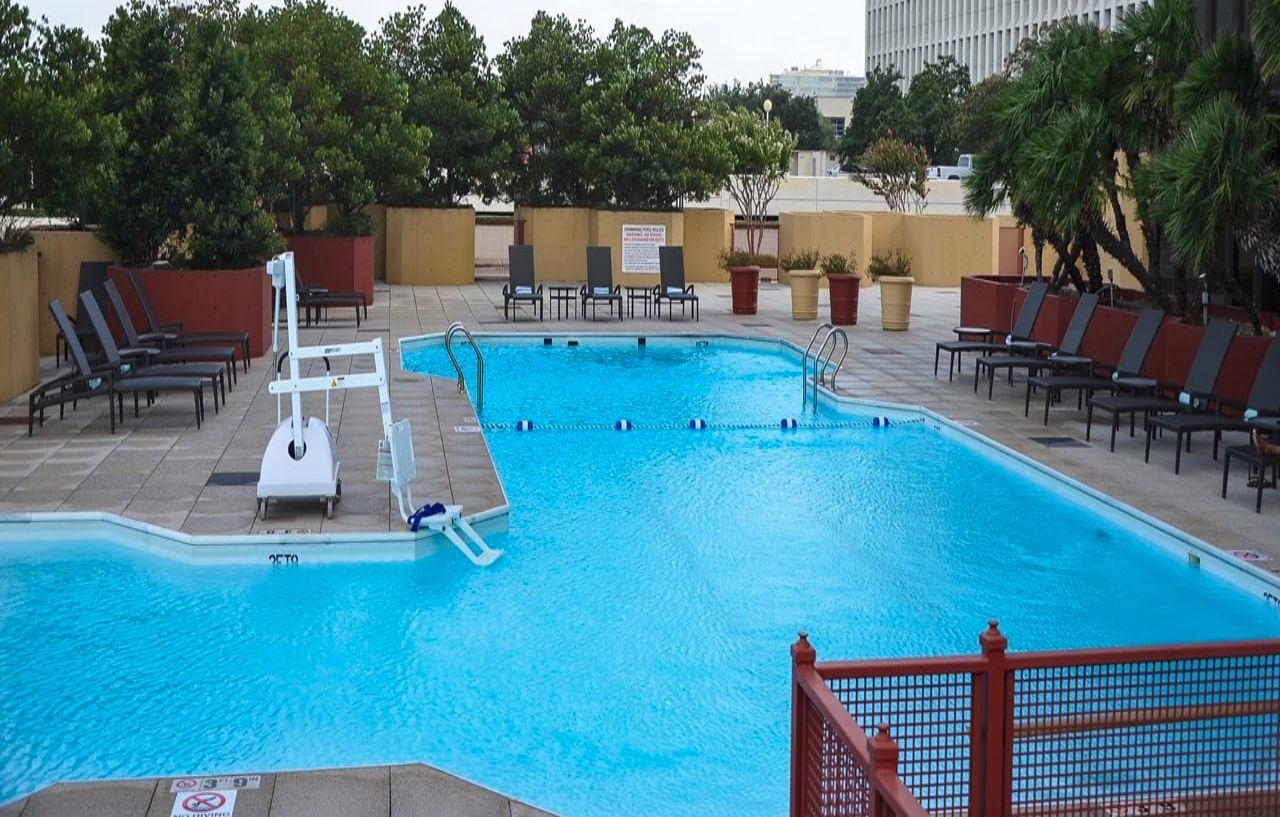 Doubletree By Hilton Hotel Houston Greenway Plaza Dış mekan fotoğraf